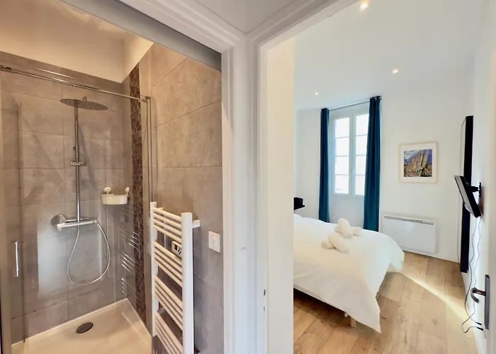 Ze Perfect Place - Chic & Cosy Au Port - Ac דירה